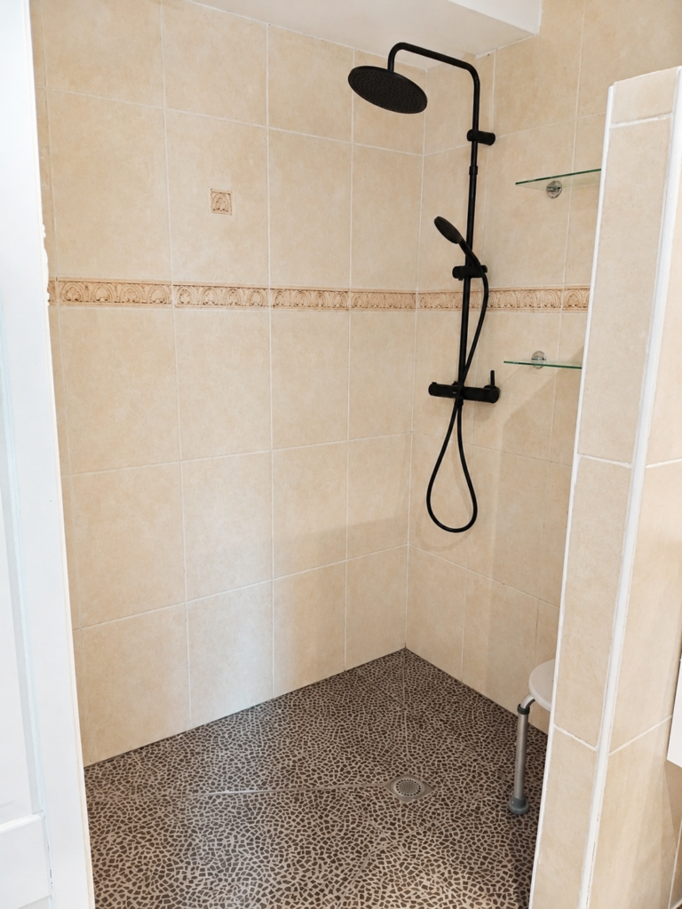 chambre-hotes-douche-gourmandises-marocaines-cambayrac-cahors-2